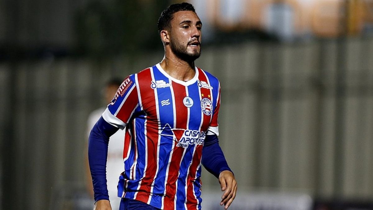 Bahia: Visto em praia após surto de covid no elenco, Gustavo Henrique se defende