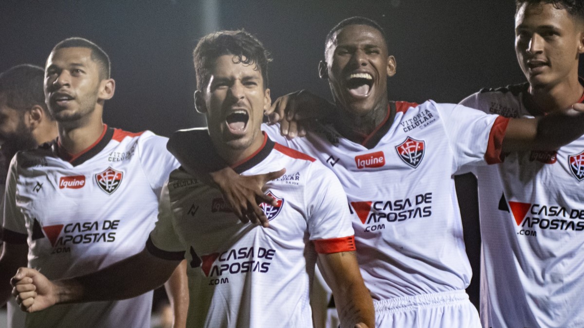 Com tranquilidade e na volta da torcida, Vitória bate Itabaiana e avança na seletiva do Nordestão