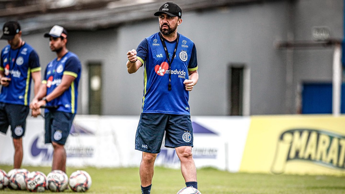 Confiança encerra preparação em Aracaju e viaja para Belém para última rodada da Série B