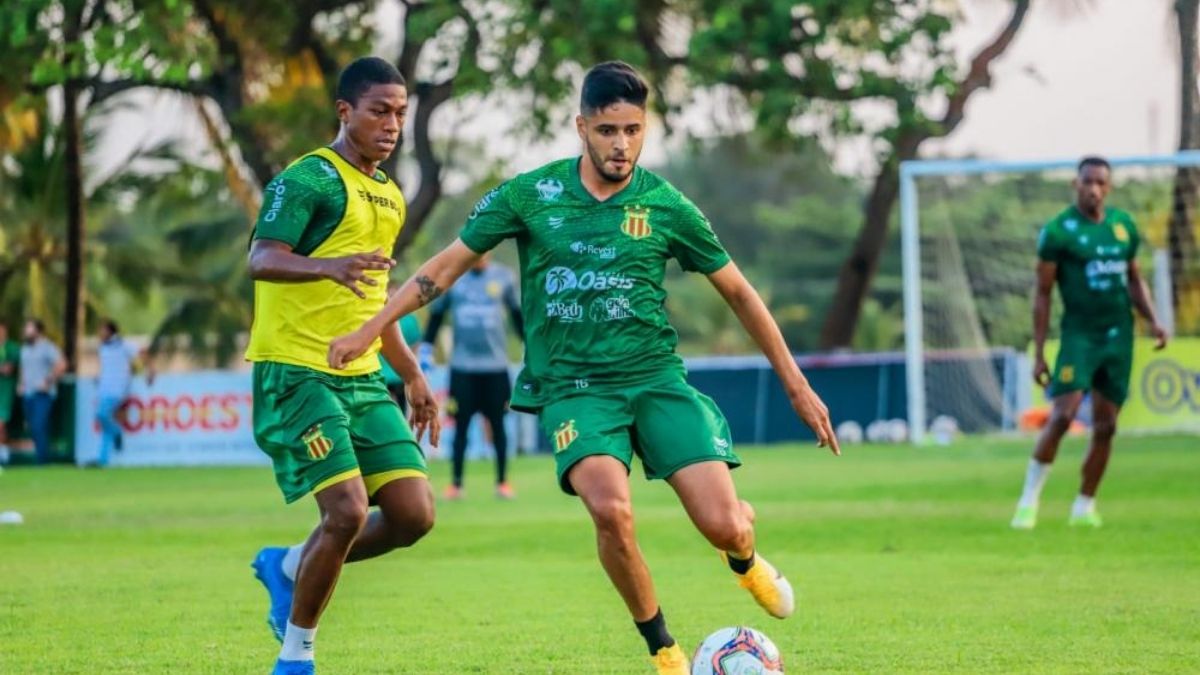 Sampaio Corrêa tem retornos e desfalques para jogo contra Vila Nova