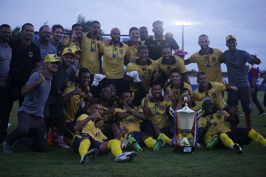 Retrô vence América-RN em amistoso de reinauguração de estádio de Sairé