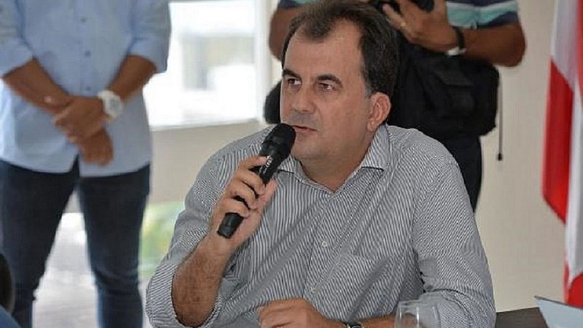 Demissões, elenco, treinador: com queda no orçamento, presidente explica planejamento do Vitória