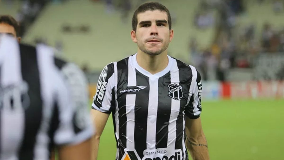 Ceará oficializa retorno do volante Richardson