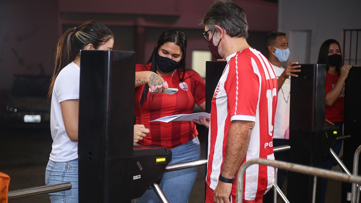 Náutico disponibiliza mil testes de Covid-19 para torcedores de olho na estreia