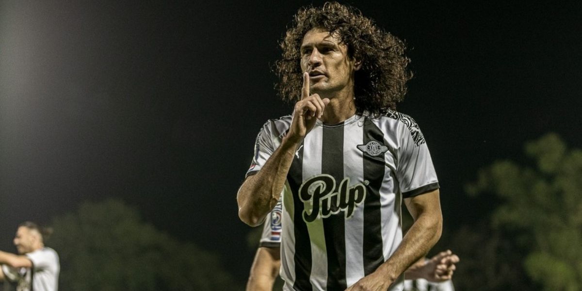 Blas Cáceres chega ao Recife e passa por exames para fechar com o Sport