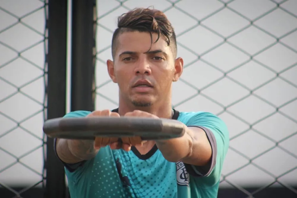 João Victor sofre ruptura de ligamento do joelho e desfalcará o Treze no Paraibano