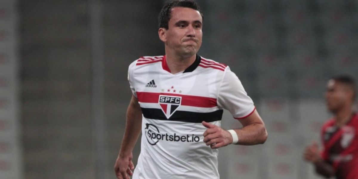Sem resposta, Ceará encerra negociações pelo atacante Pablo, do São Paulo