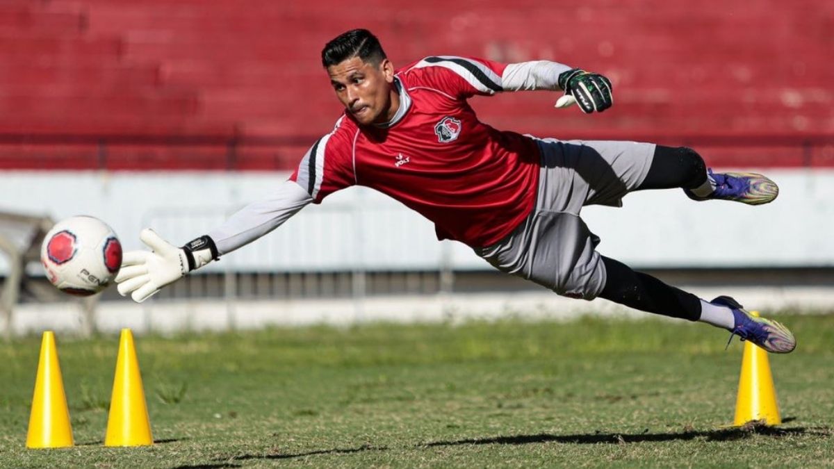 Jefferson testa positivo para a Covid-19 e desfalca o Santa Cruz na ida contra o Retrô