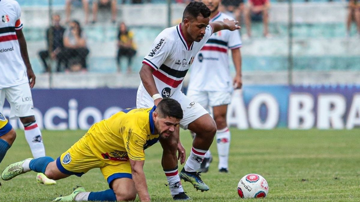 Santa Cruz bate o Caruaru City em jogo de estreia pelo Campeonato Pernambucano
