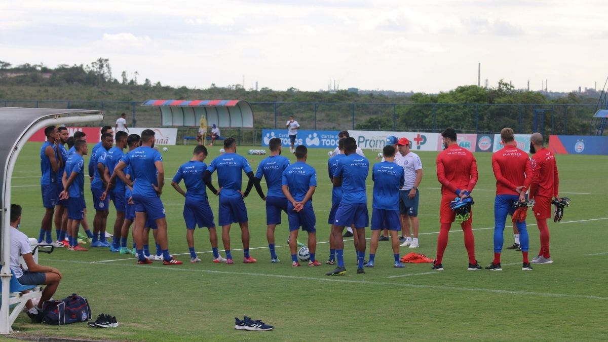 Bahia integra dupla do time de transição ao elenco profissional