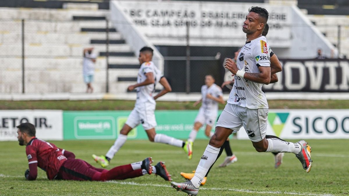 ABC vence Santa Cruz de Natal e volta a abrir vantagem na liderança do Potiguar; Assu e Potyguar empatam