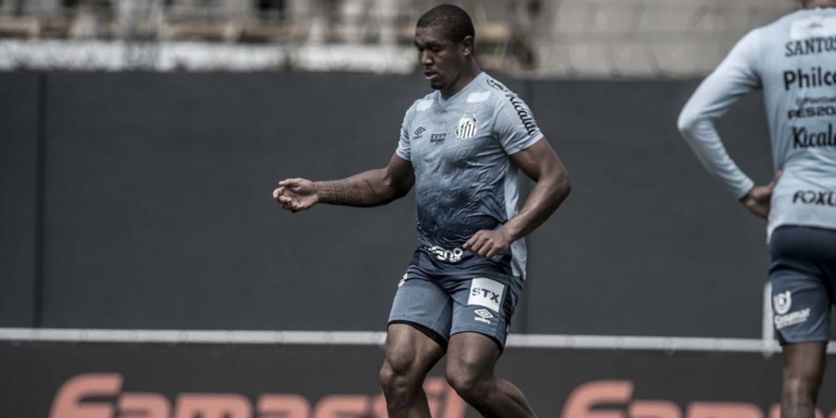 Sport tem negociações adiantadas pela contratação de Rodrigão, ex-Ceará e Bahia