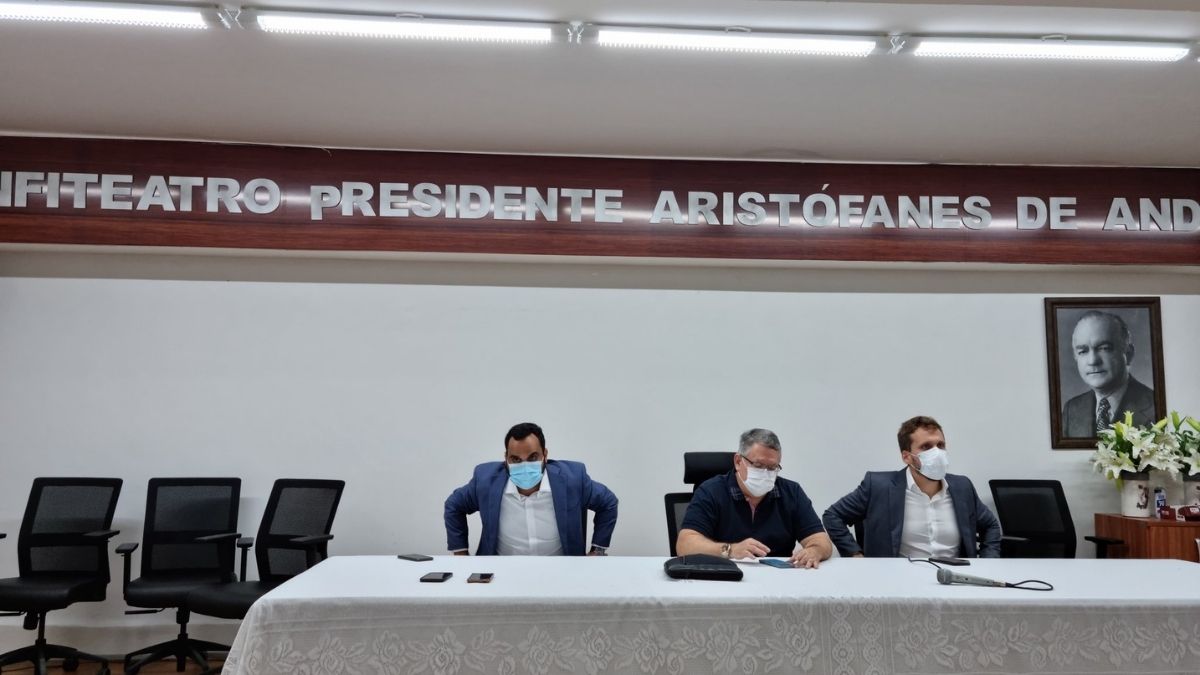 Canal com o torcedor, perfil de possíveis investidores e mais: Santa explica próximos passos para constituição da SAF