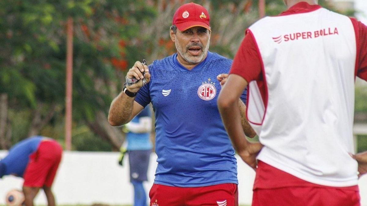 Auxiliar do clube, Leandro Sena será o técnico interino do América-RN