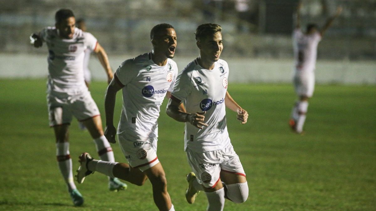 Com time 100% reserva, base volta a decidir e Náutico vence o Vera Cruz no Estadual
