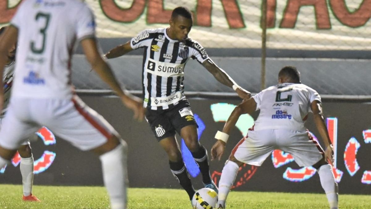 Em jogo aberto, Salgueiro luta, mas é eliminado da Copa do Brasil pelo Santos