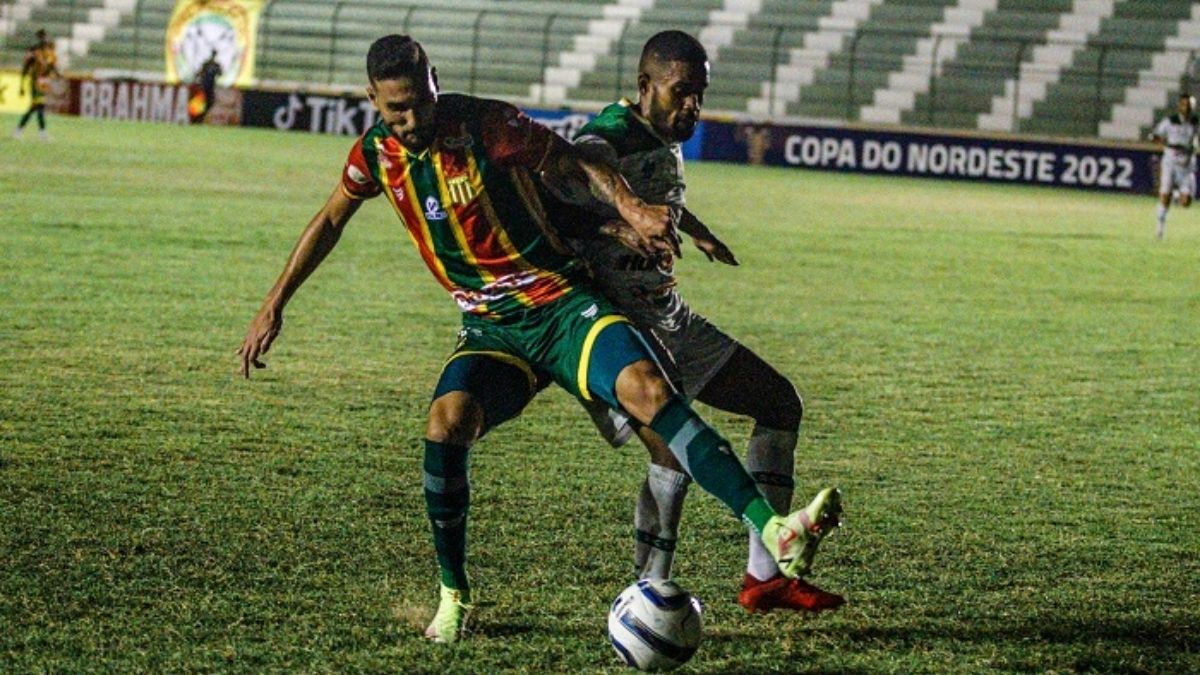 Virada, cinco gols e chances perdidas: Sousa bate Sampaio pelo Nordestão