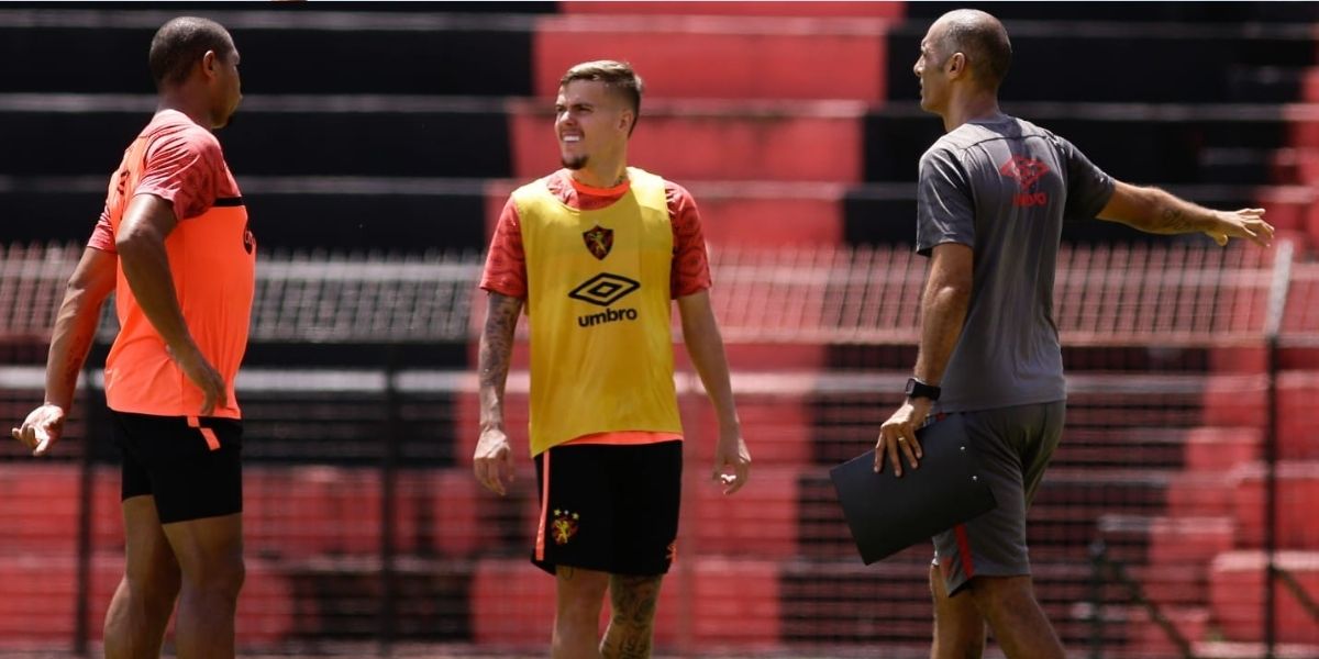 Sem técnico, Sport acumula problemas e mexe para pegar o Bahia; veja provável time