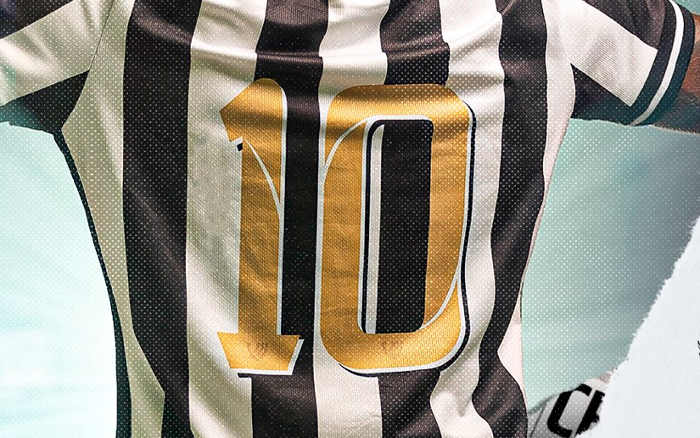 Ceará lança uniforme celebrando os 50 anos da histórica vitória sobre o Rei Pelé