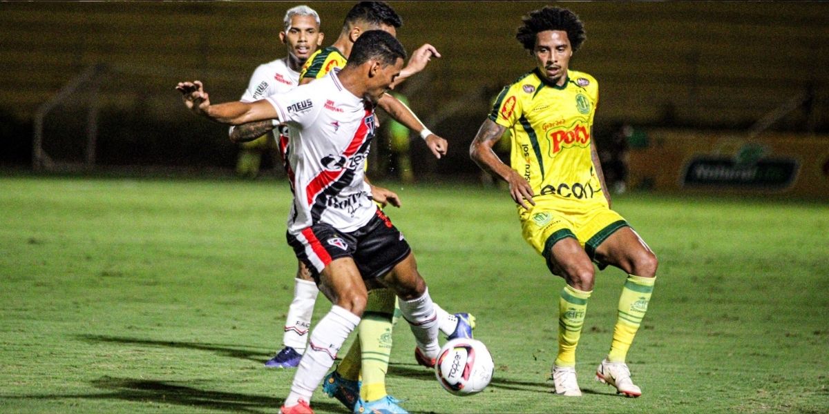 No Maião, Ferroviário perde de virada para o Mirassol na estreia da Série C