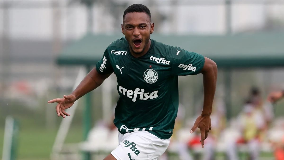 Santa anuncia Fabrício e encerra primeiro ciclo de contratações para a Série D