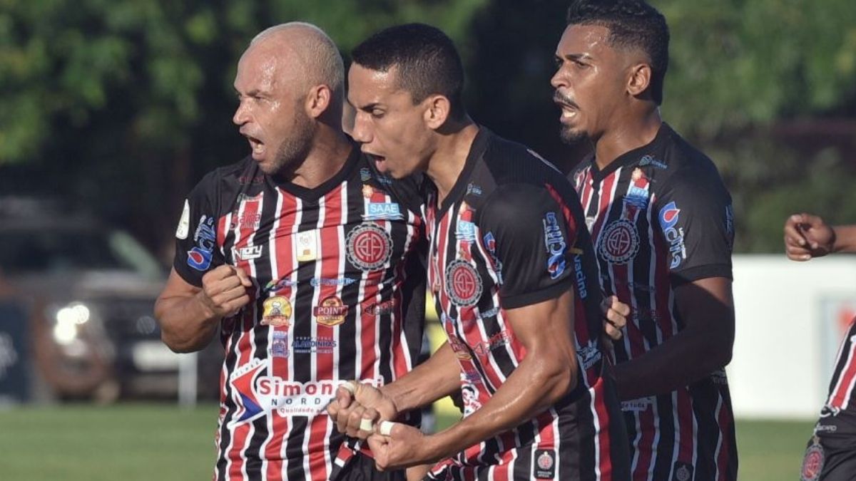 Mais um: Vitória contrata atacante Thiaguinho, campeão no Atlético-BA