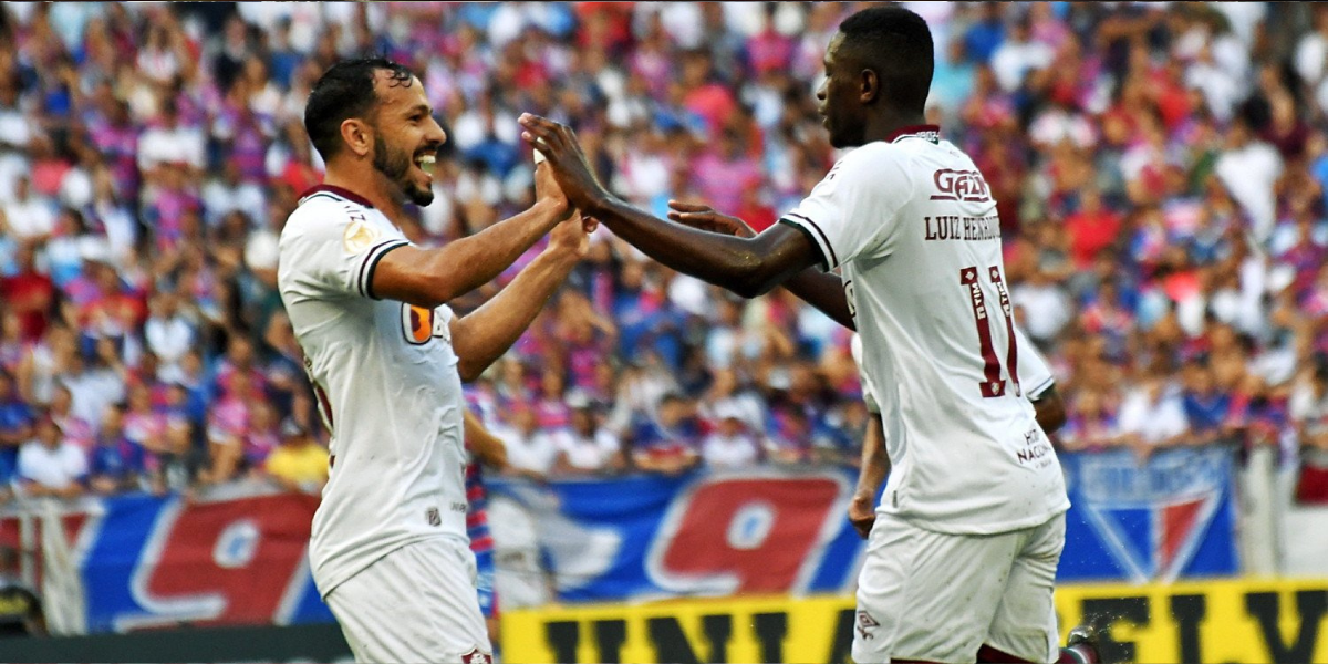 Fortaleza leva gol cedo, pressiona, mas perde para o Flu e segue lanterna do Brasileirão