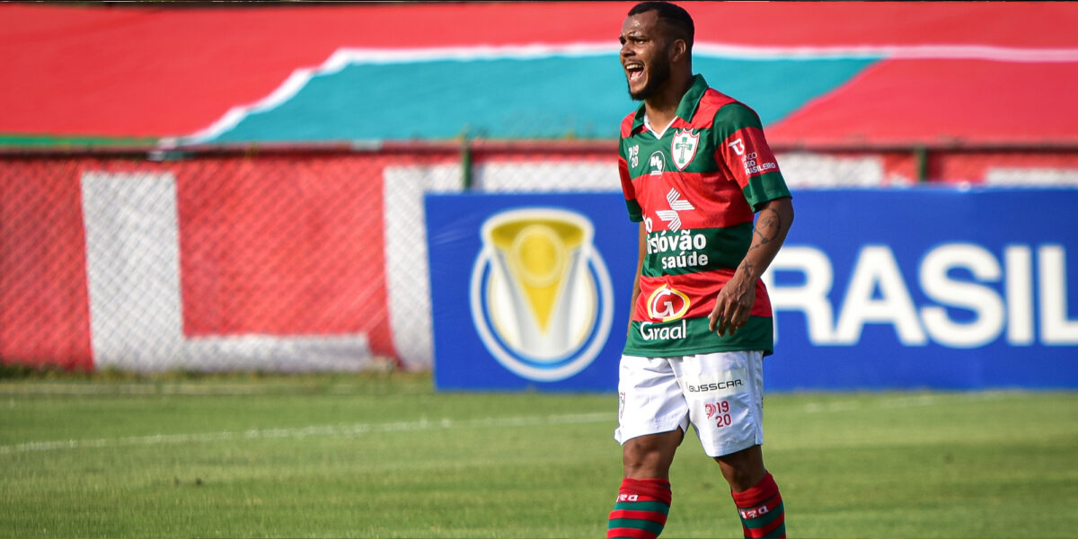 Santa Cruz acerta a contratação do experiente lateral Jefferson Feijão