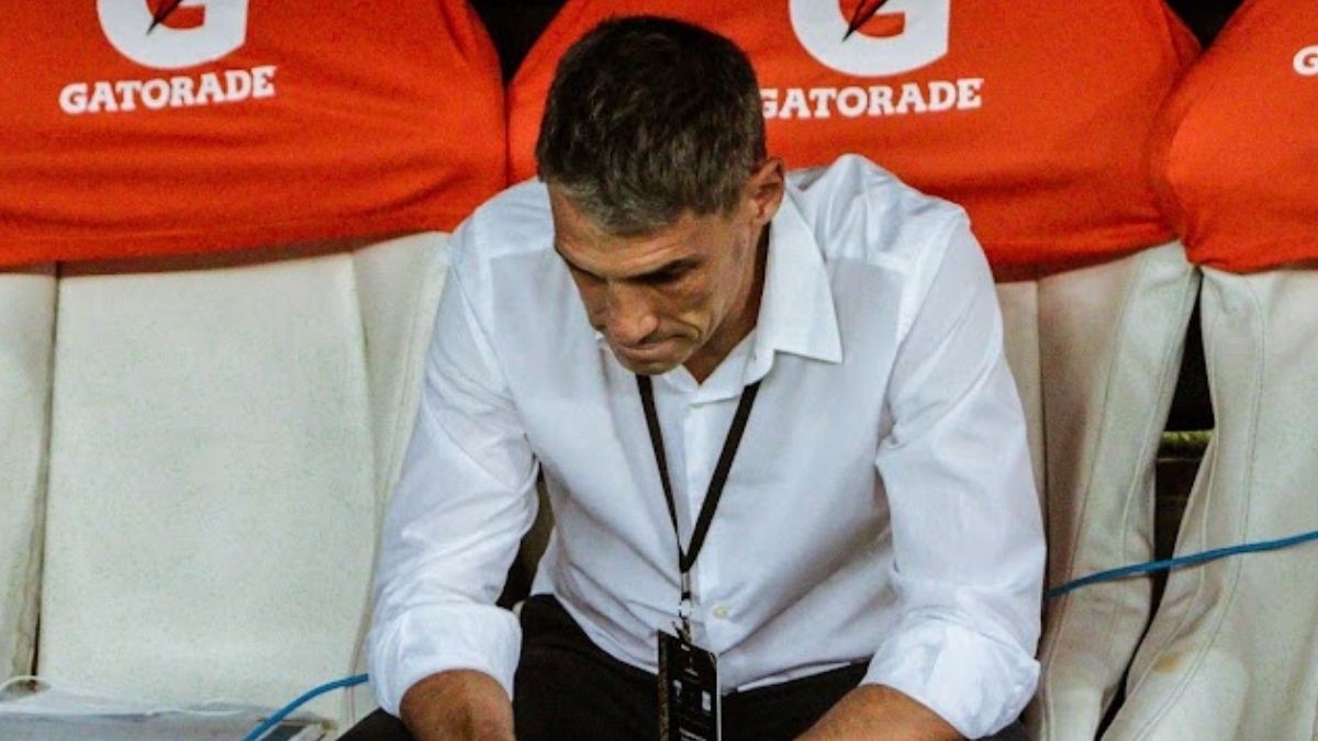 Vojvoda lamenta chances perdidas contra Corinthians: “Nos deixou sem a vitória”