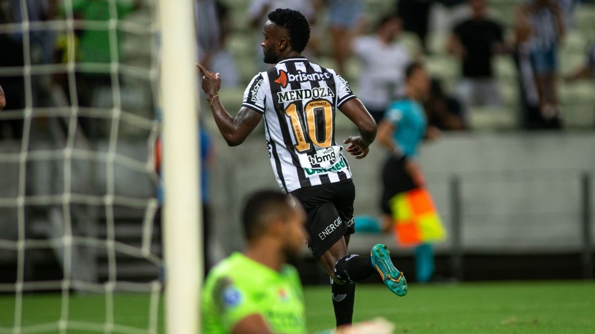 Ceará resolve no segundo tempo, vence o La Guaira e segue 100% na ‘Sula’