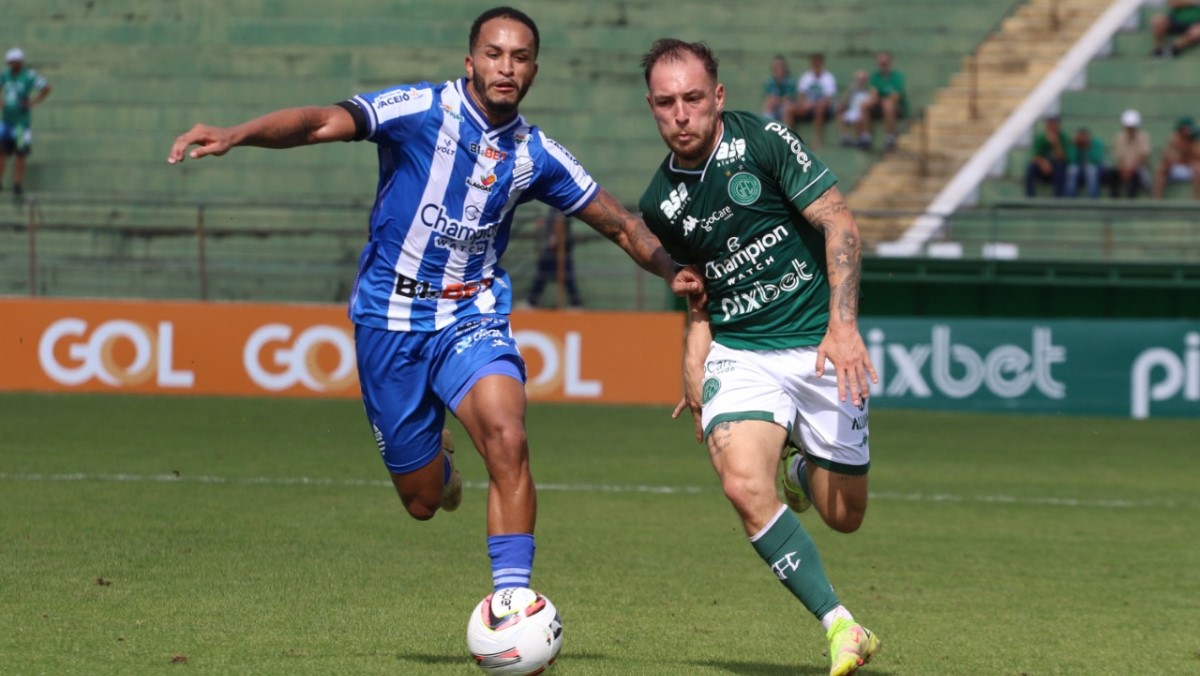 CSA faz jogo movimentado com Guarani, mas empata na estreia de Alberto Valentim