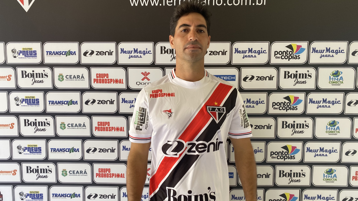 Ferroviário contrata lateral direito Marcos Martins, ex-Santa Cruz e Ceará