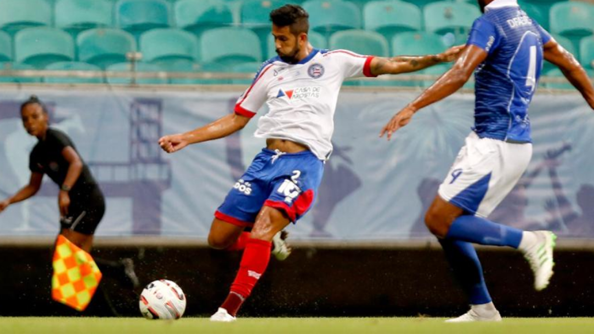 Bahia anuncia saída do lateral-direito Jonathan