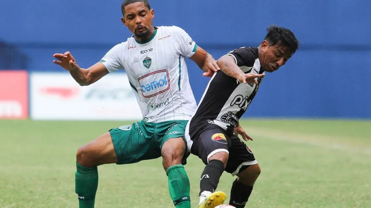 Lance do jogo entre Manaus e Botafogo-PB, na Série C