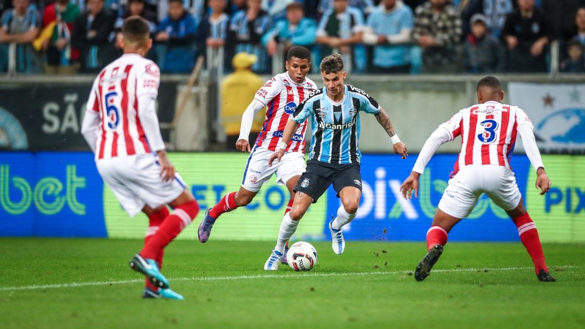 Náutico é inofensivo, perde do Grêmio fora de casa e volta ao Z-4 da Série B