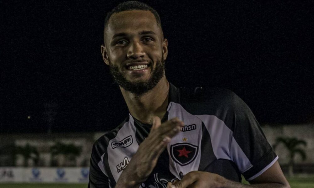 Botafogo-PB Anuncia Saída De Gustavo Coutinho, Que Está Próximo Do Sport