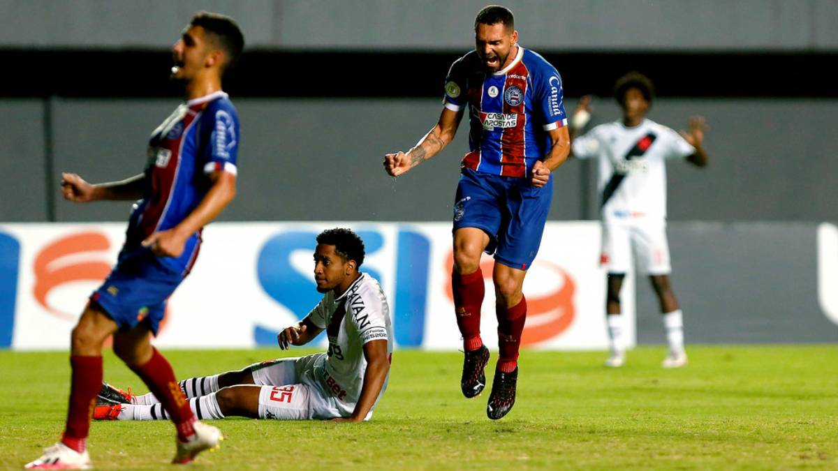 Envolvidos na disputa pelo acesso, Bahia e Vasco duelam na Arena Fonte Nova