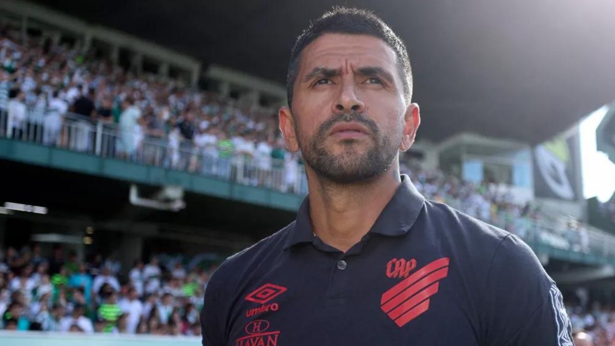 Ceará tem negociações com Lucho González para assumir comando do time