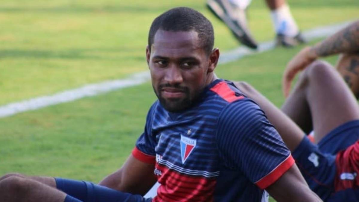 Tinga inicia transição e fica próximo de retornar ao Fortaleza após quase dois meses