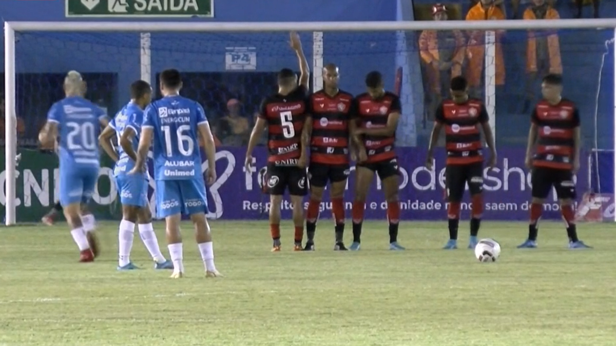 Lance do jogo Paysandu x Vitória na Série C