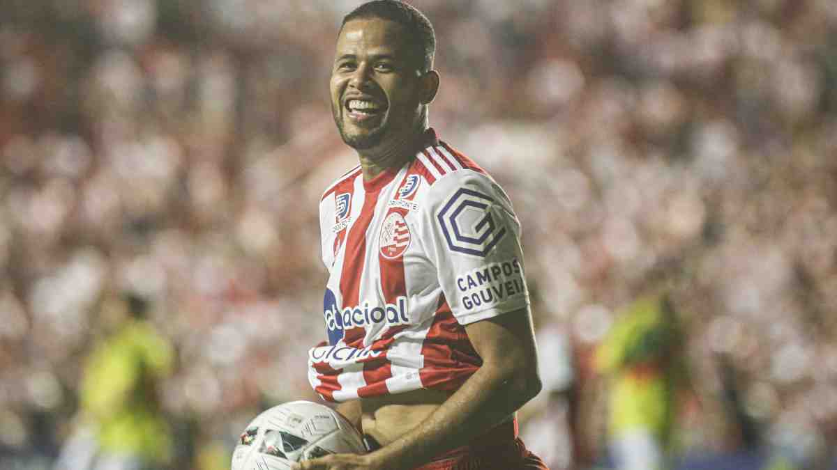 Geuvânio é decisivo nas últimas vitórias do Náutico e ganha elogios de Dado: "Cheirando a gol" 1 Geuvânio é decisivo nas últimas vitórias do Náutico e ganha elogios de Dado: "Cheirando a gol"