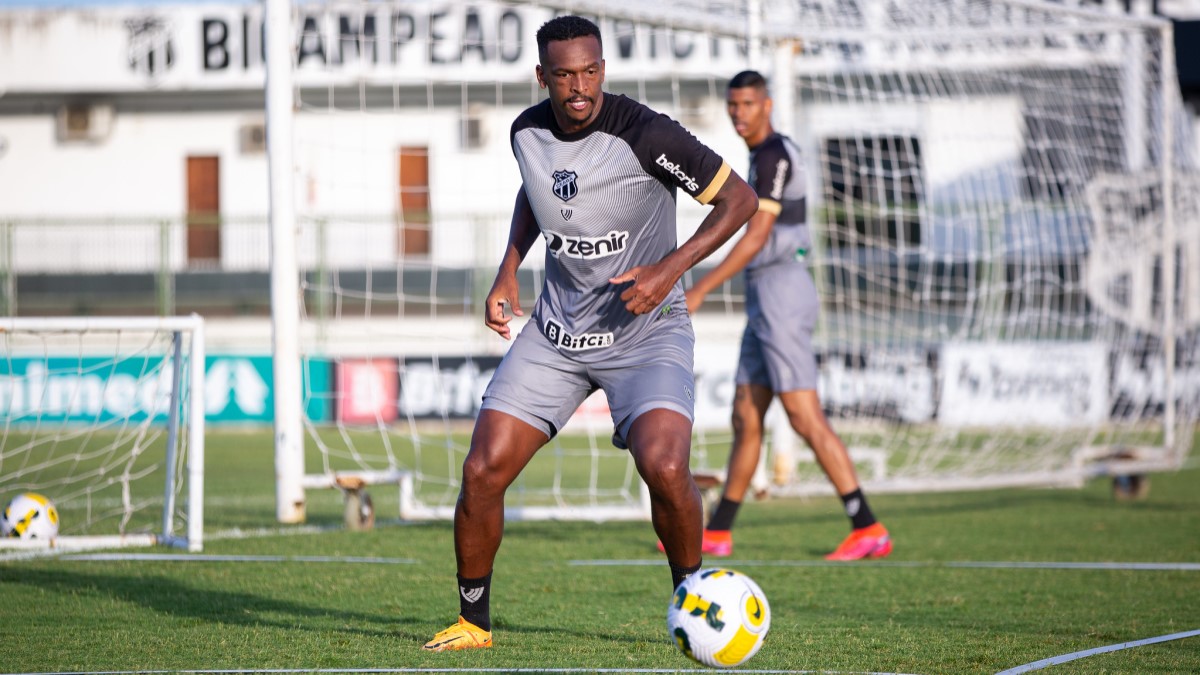 Cléber elogia trabalho de Lucho no Ceará e define duelo contra o