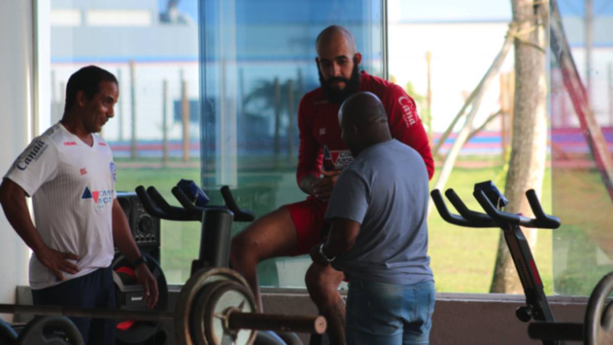 DM atualiza situações de Danilo Fernandes e Matheus Bahia, que podem não voltar em 2022