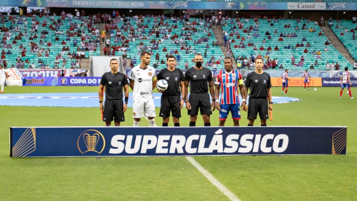 De olho no acesso, Sport e Bahia fazem Clássico nordestino na Ilha do Retiro