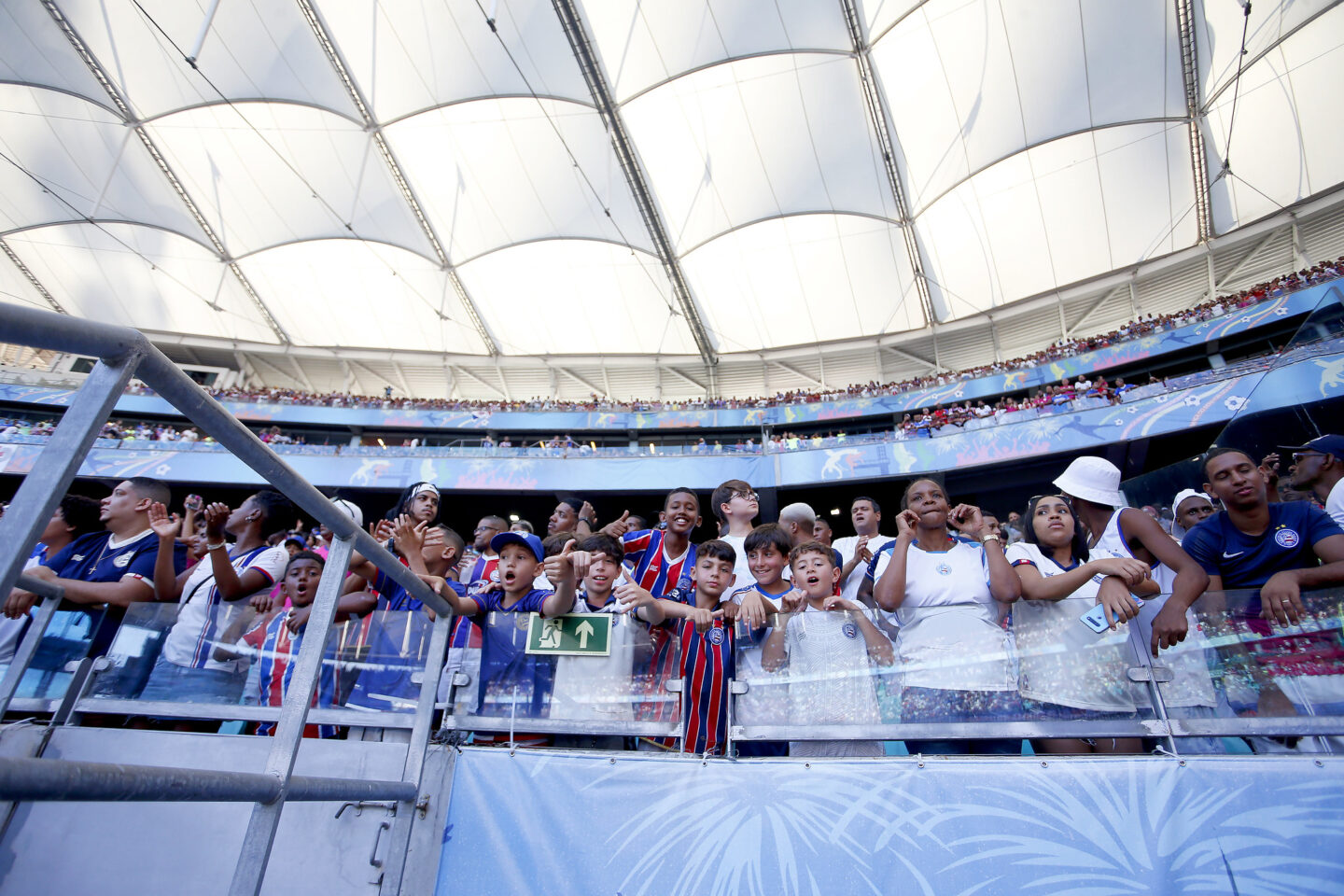 Torcida do Bahia esgota ingressos para 'jogo do acesso' contra o Guarani 1 Posts