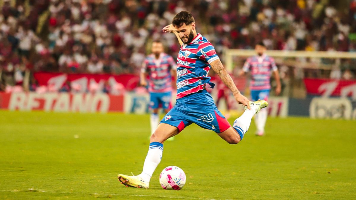 Juninho Capixaba - Fortaleza x Coritiba