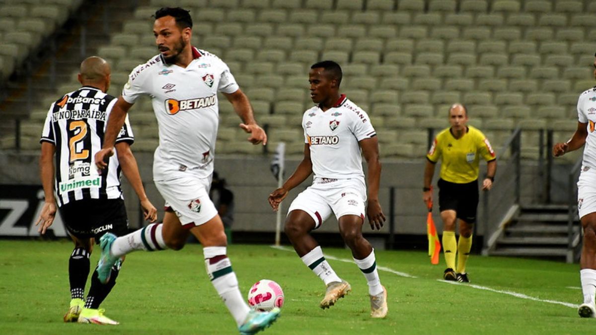 Com Cléber expulso, Ceará é derrotado pelo Fluminense em 1º jogo sem público na Arena Castelão 1 Ceará x Fluminense - Série A