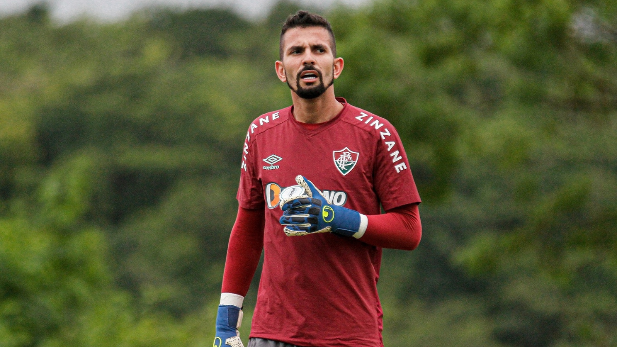 Bahia sonda goleiro Marcos Felipe, do Fluminense, para 2023