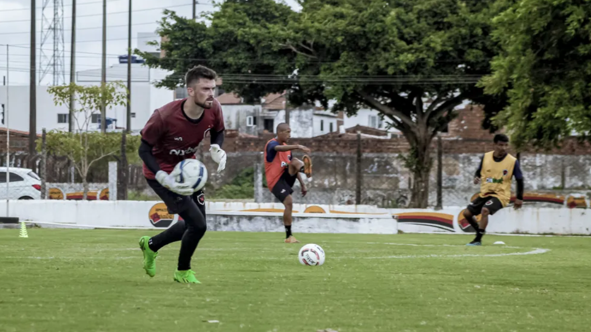 Elias projeta 2023 vitorioso no Botafogo-PB e mira ‘decisão’ na pré-Copa do Nordeste