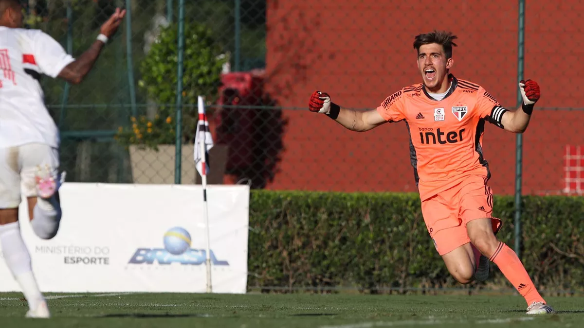 Goleiro Arthur Gazze, ex-São Paulo, no Botafogo-PB